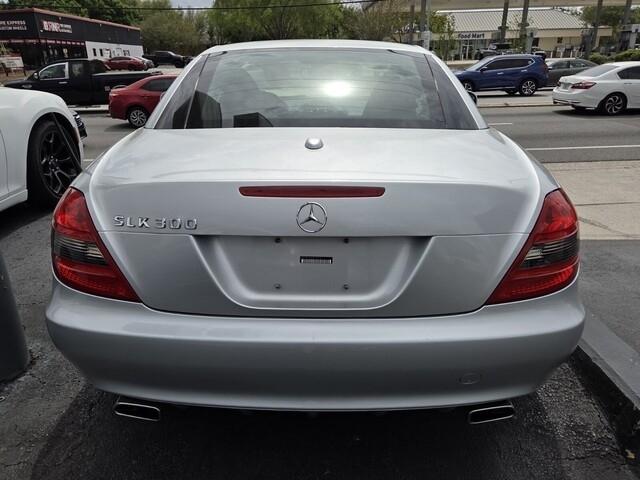 Mercedes-Benz SLK  2009