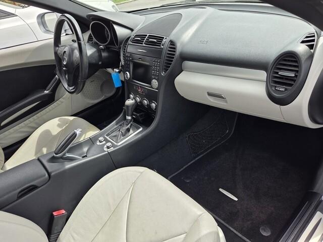 Mercedes-Benz SLK  2009