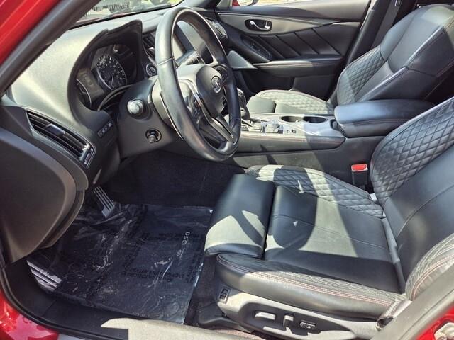 Infiniti Q50 Red Sport 400 2018