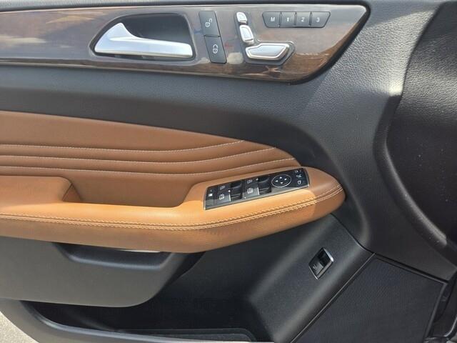 Mercedes-Benz GLE-Class  2016