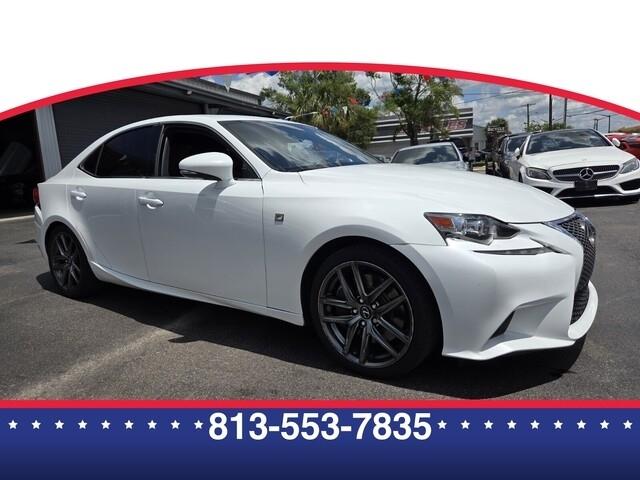 Lexus IS  2016