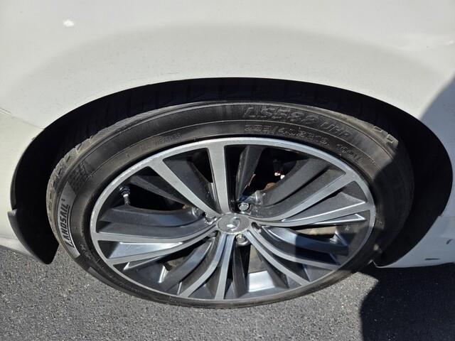 Infiniti Q60 3.0t LUXE 2018