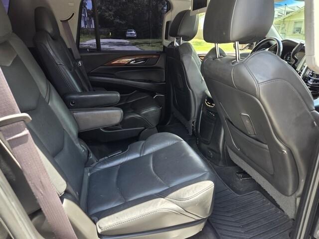 Cadillac Escalade  2017