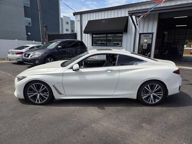 Infiniti Q60 3.0t LUXE 2020