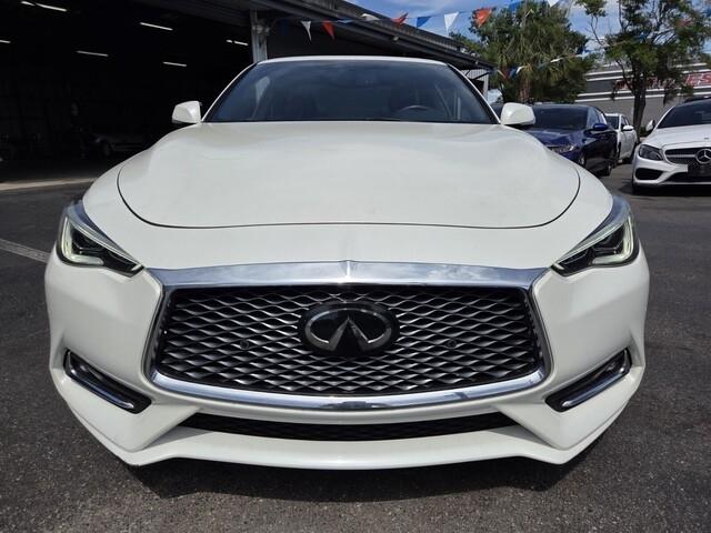 Infiniti Q60 3.0t LUXE 2020