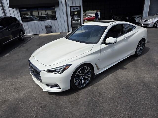 Infiniti Q60 3.0t LUXE 2020
