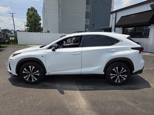 Lexus NX 300 F SPORT 2018