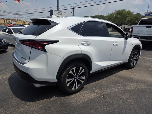 Lexus NX 300 F SPORT 2018