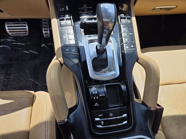 Porsche Cayenne  2017