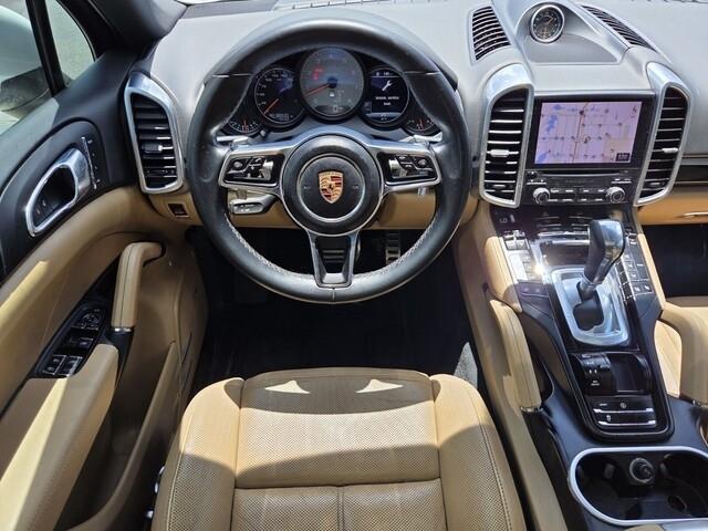 Porsche Cayenne  2017