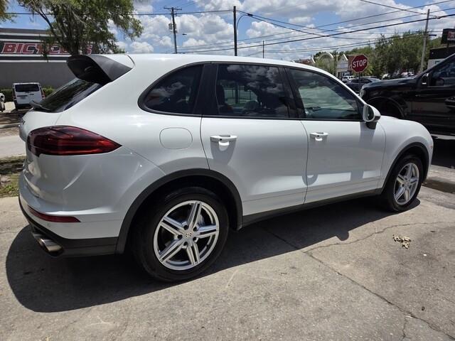 Porsche Cayenne  2017