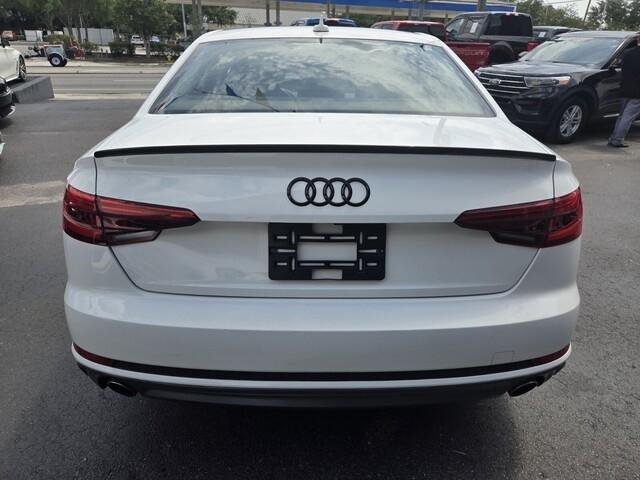 Audi A4  2017