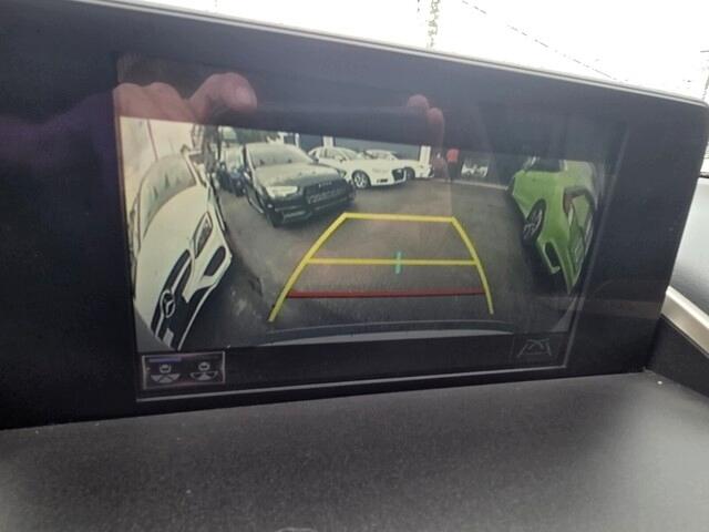 Lexus NX 300  2021