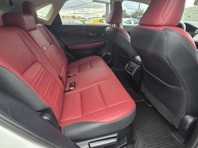Lexus NX 300  2021