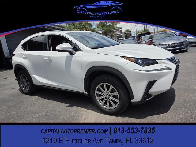Lexus NX 300  2021