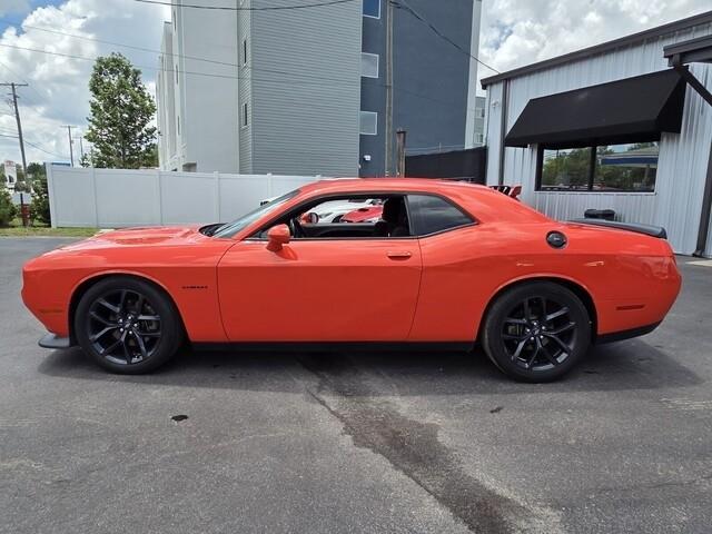 Dodge Challenger  2021