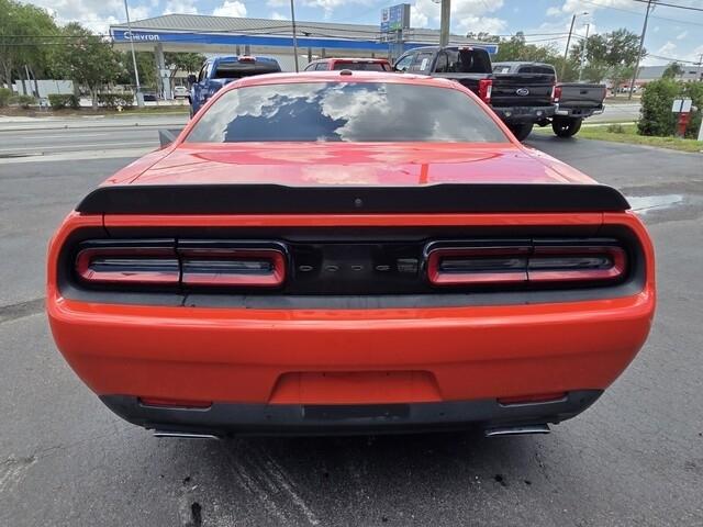 Dodge Challenger  2021