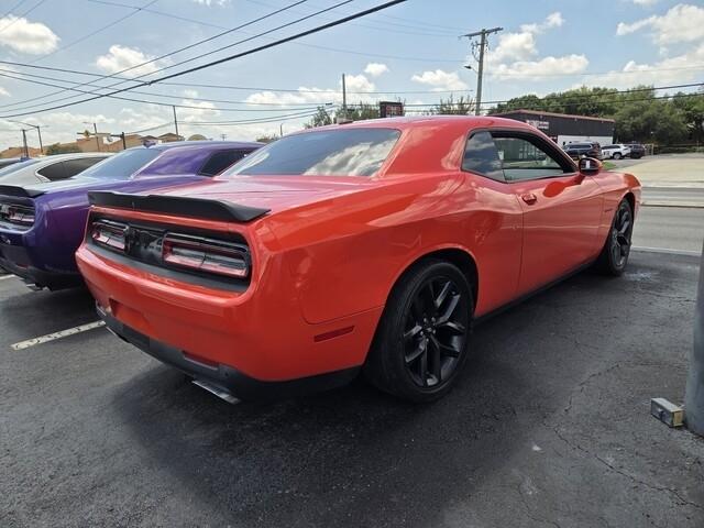 Dodge Challenger  2021