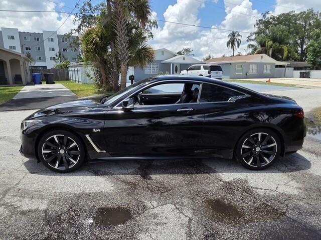 Infiniti Q60  2017