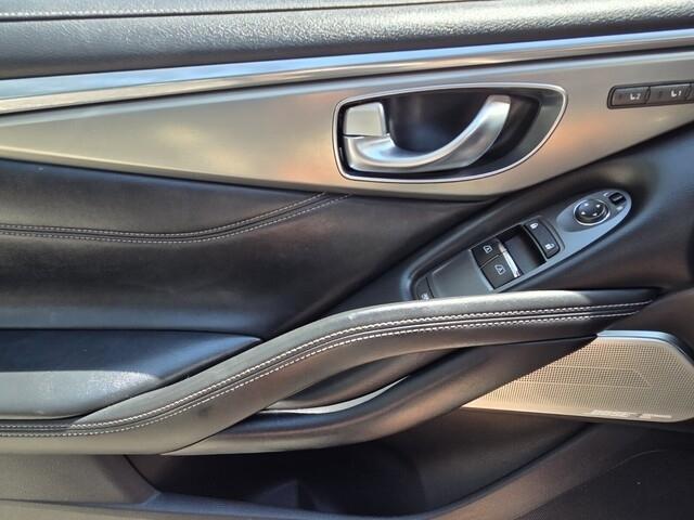 Infiniti Q60  2017