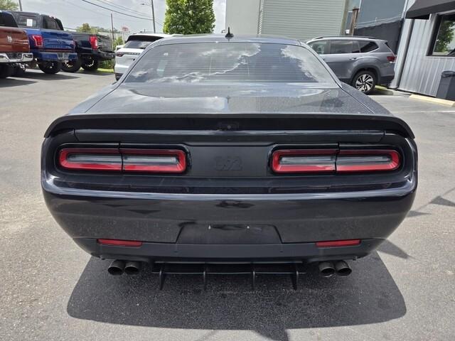 Dodge Challenger  2016
