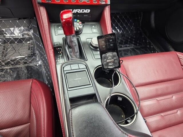 Lexus RC 200t  2016