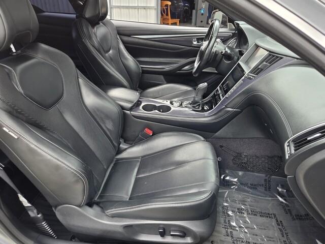 Infiniti Q60 Red Sport 400 2017