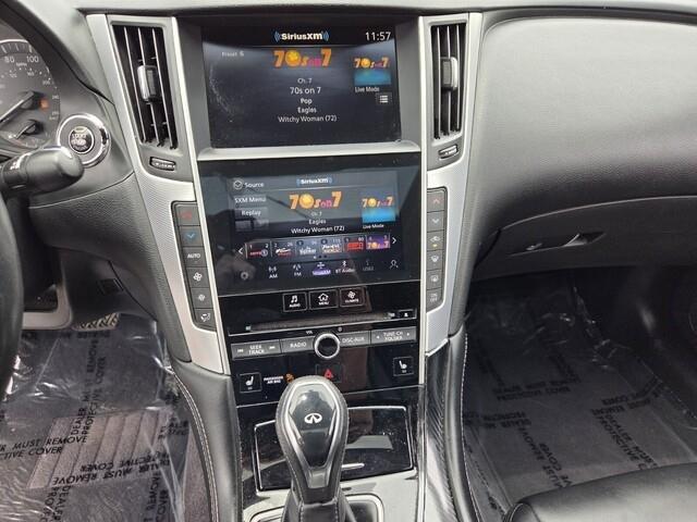 Infiniti Q50  2021