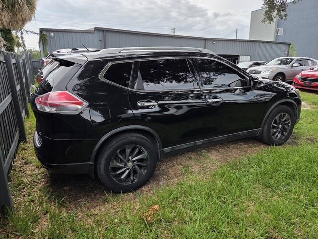Nissan Rogue  2014