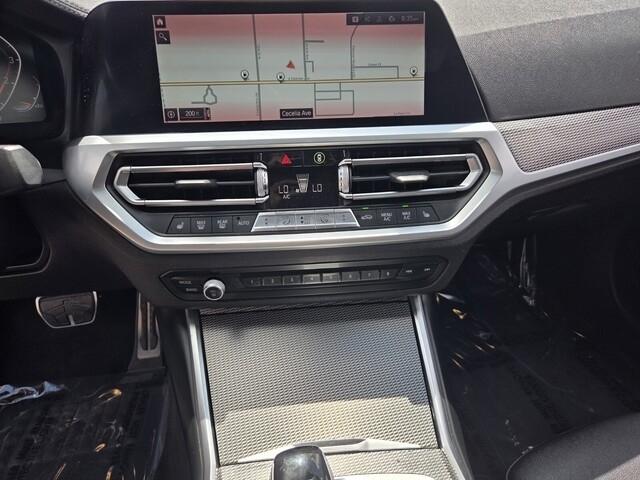 BMW 3-Series  2021