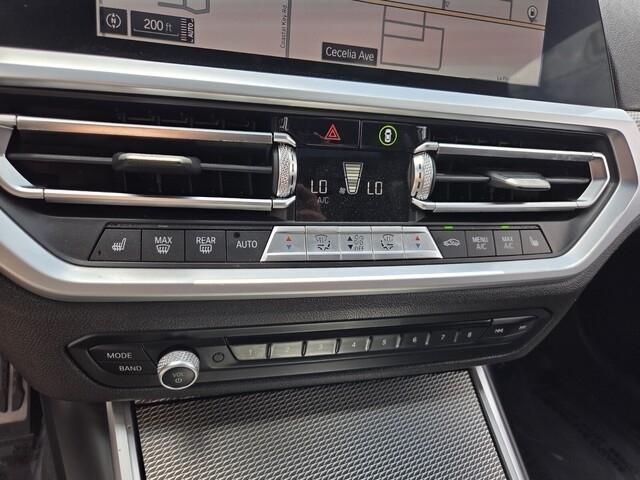 BMW 3-Series  2021