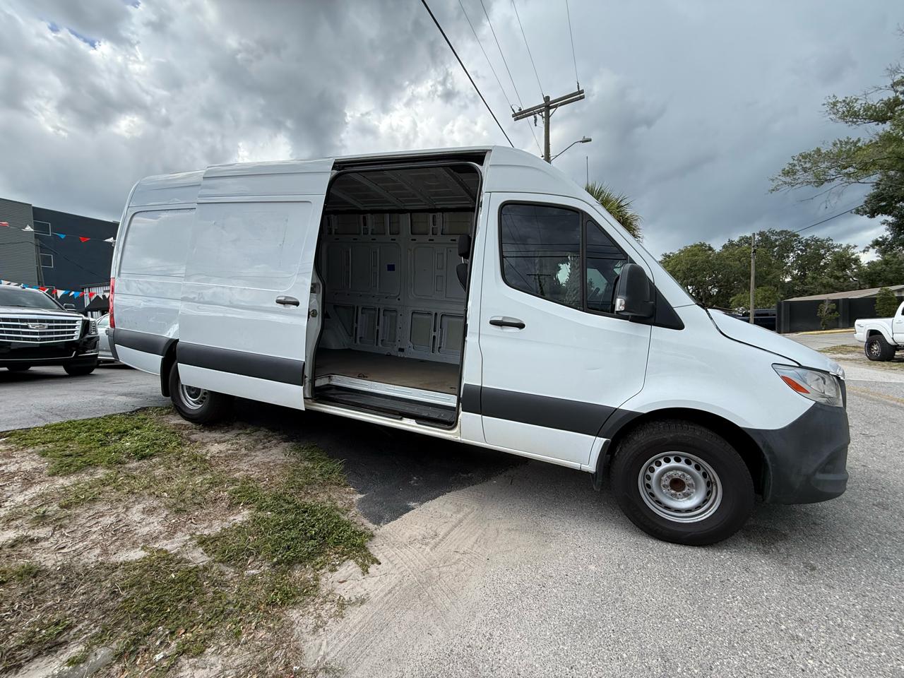 Mercedes-Benz Sprinter  2022