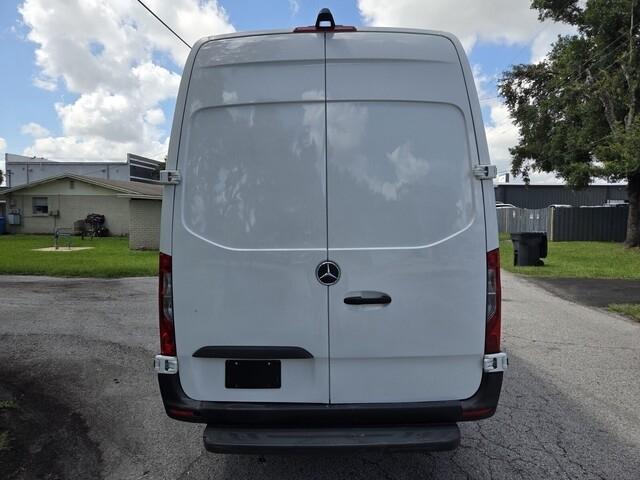 Mercedes-Benz Sprinter  2022