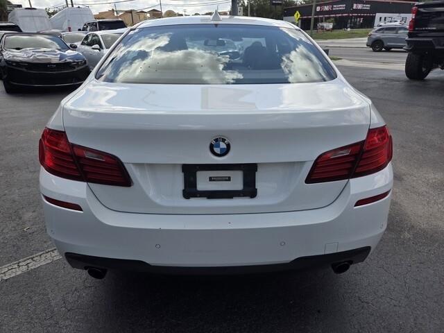 BMW 5-Series  2016