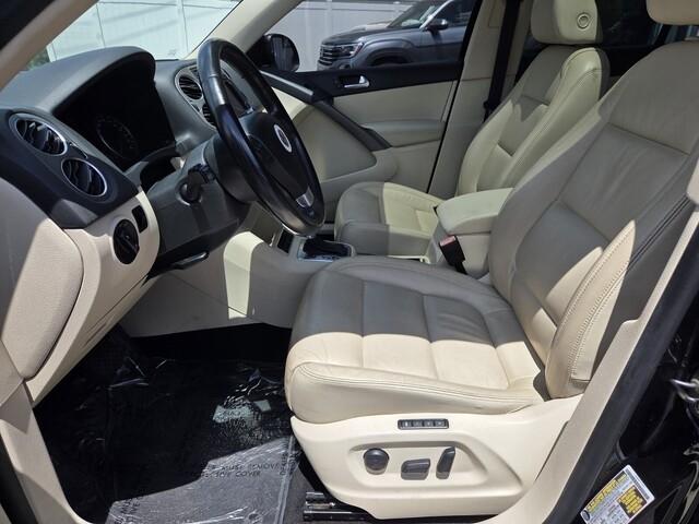 Volkswagen Tiguan  2009