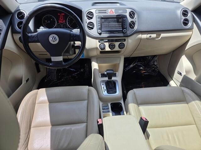 Volkswagen Tiguan  2009