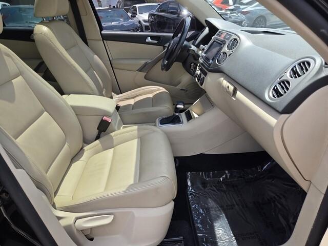 Volkswagen Tiguan  2009