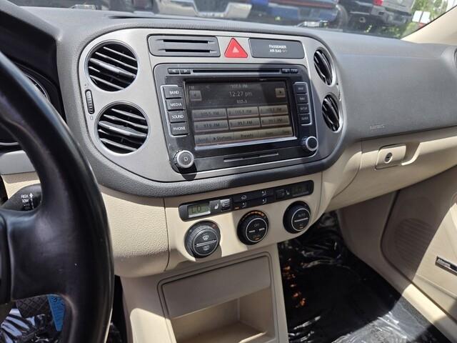 Volkswagen Tiguan  2009