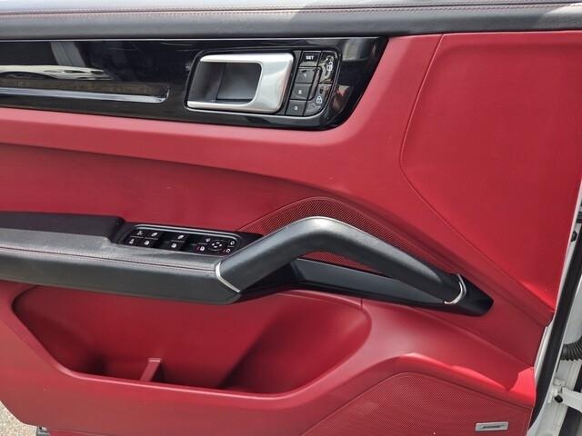 Porsche Cayenne  2019