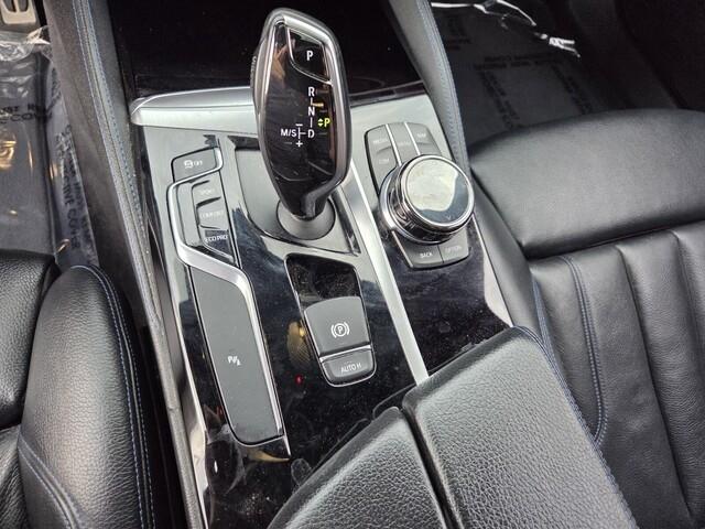 BMW 5-Series  2018