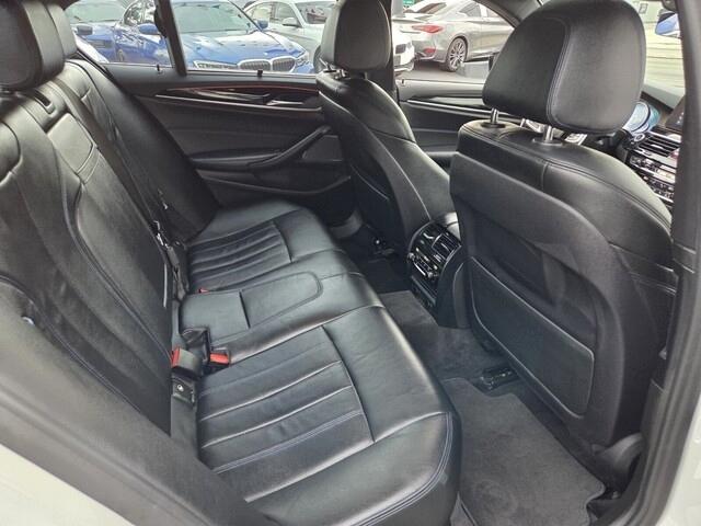 BMW 5-Series  2018