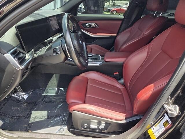 BMW 3-Series  2023