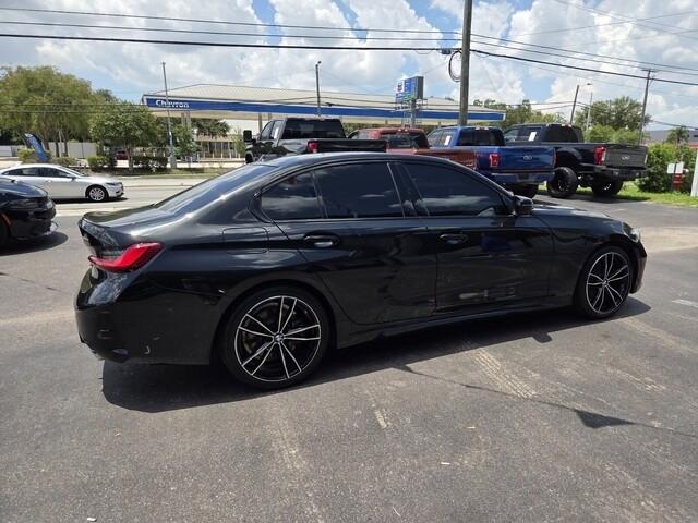 BMW 3-Series  2023