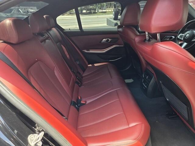 BMW 3-Series  2023