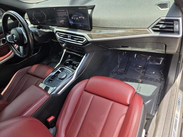 BMW 3-Series  2023