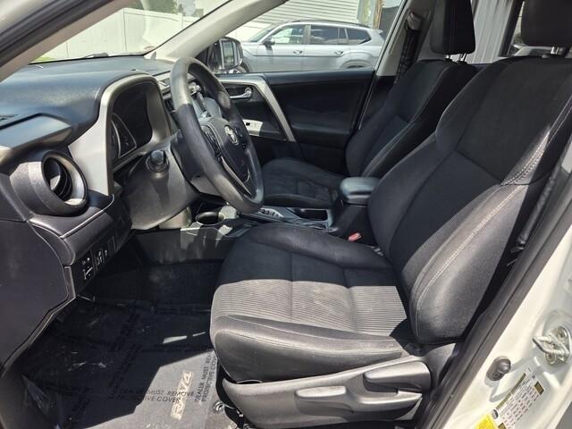 Toyota RAV4 XLE 2015