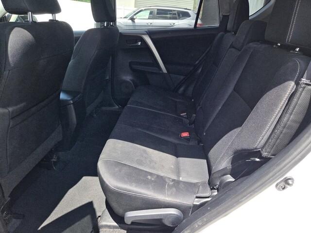 Toyota RAV4 XLE 2015