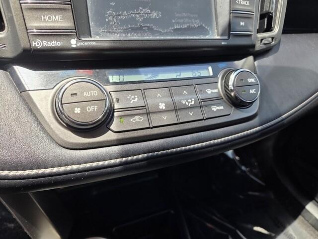 Toyota RAV4 XLE 2015