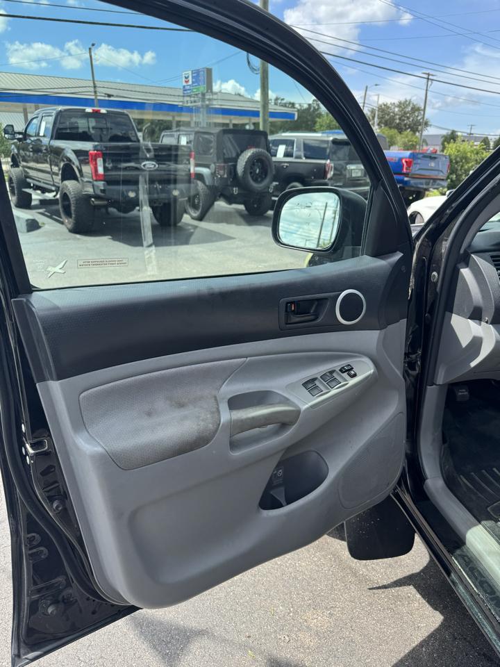 Toyota Tacoma V6 2011
