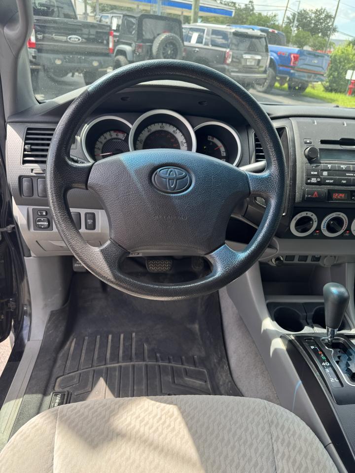 Toyota Tacoma V6 2011